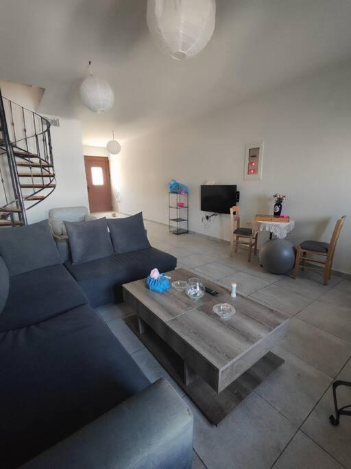 Two-Storey House In Kardamyla Marmaron  Экстерьер фото