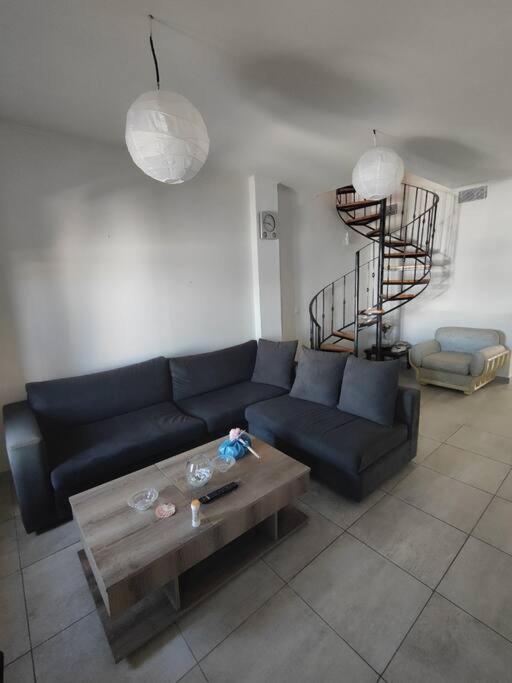 Two-Storey House In Kardamyla Marmaron  Экстерьер фото