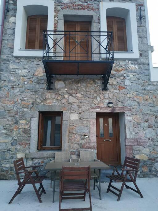 Two-Storey House In Kardamyla Marmaron  Экстерьер фото